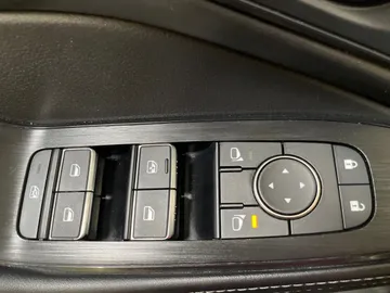2024 Nissan Rogue - image 29
