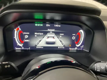 2024 Nissan Rogue - image 18
