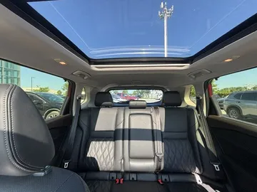 2023 Nissan Rogue - image 9