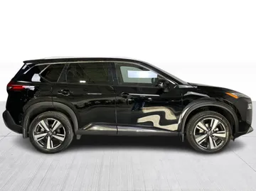 2023 Nissan Rogue - image 2