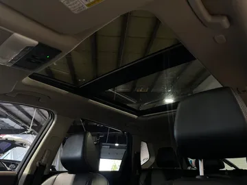 2023 Nissan Rogue - image 6
