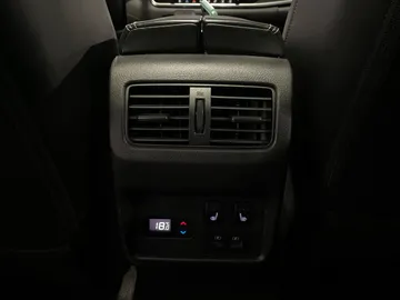 2023 Nissan Rogue - image 29