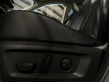 2023 Nissan Rogue - image 28