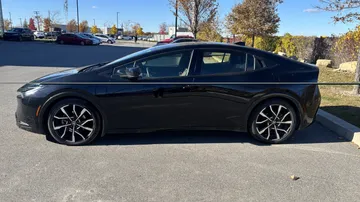 2024 Toyota Prius Prime - image 4