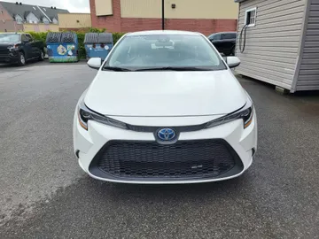 2021 Toyota Corolla - image 2