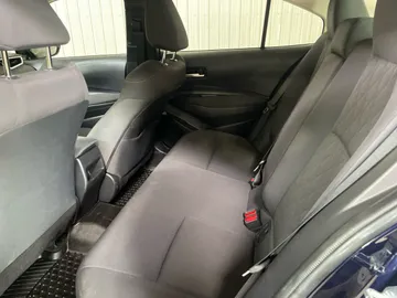 2020 Toyota Corolla Hybrid - image 14
