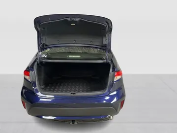 2020 Toyota Corolla Hybrid - image 12