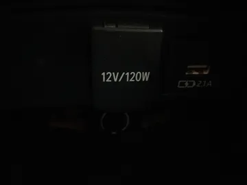 2020 Toyota Corolla Hybrid - image 25