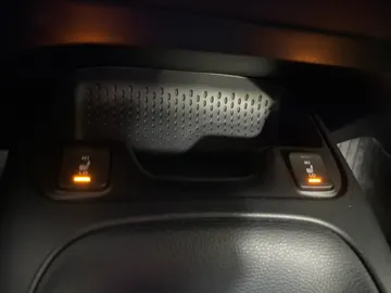2020 Toyota Corolla Hybrid - image 23