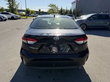 2025 Toyota Corolla Hybrid - image 6