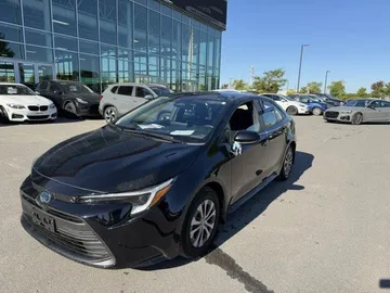 2025 Toyota Corolla Hybrid - image 3