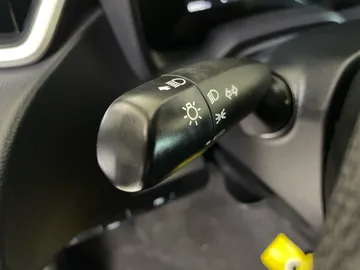 2025 Toyota Corolla - image 17