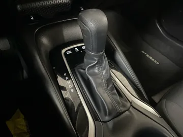 2025 Toyota Corolla - image 27