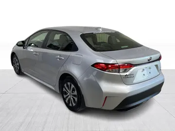 2025 Toyota Corolla - image 10