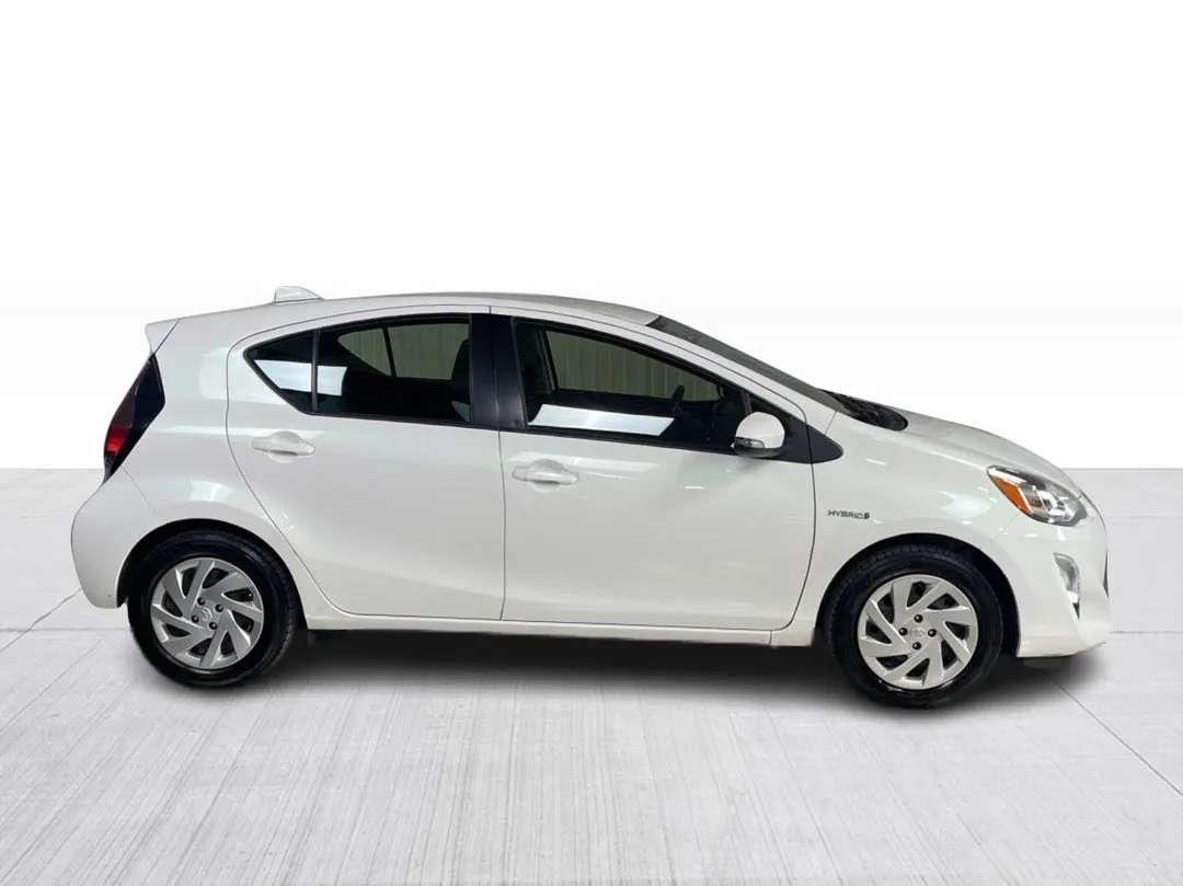 2015 Toyota Prius c for sale - photo 2