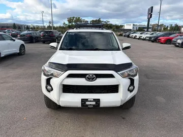 2019 Toyota 4Runner - image 2