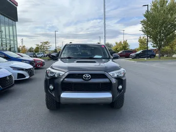 2018 Toyota 4Runner - image 2