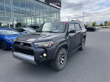 2018 Toyota 4Runner - image 3