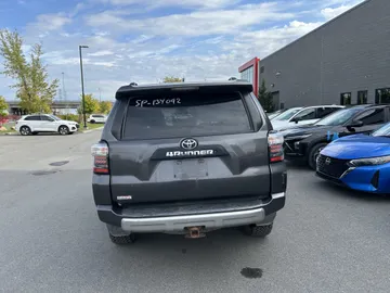 2018 Toyota 4Runner - image 6
