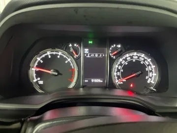 2021 Toyota 4Runner - image 17