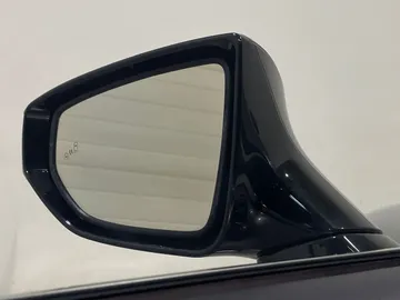 2021 Lexus IS - image 20