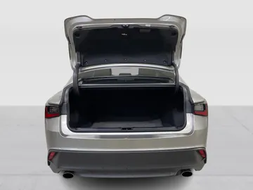 2021 Lexus IS - image 14