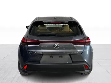 2024 Lexus UX - image 12