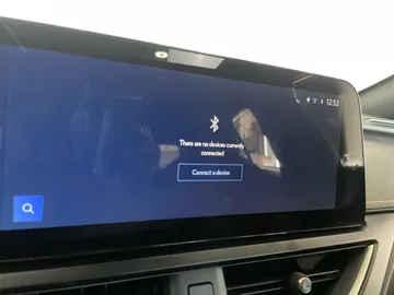 2024 Lexus UX - image 30