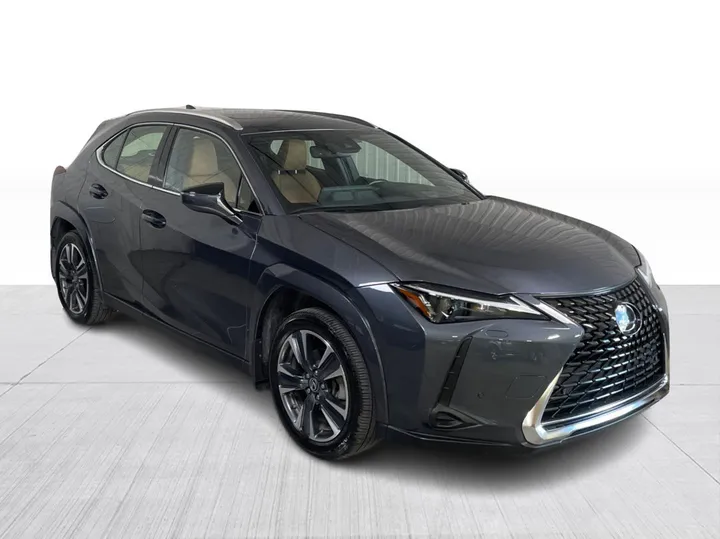 Lexus UX 2024 à vendre - photo 1