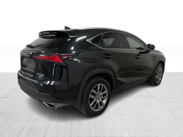 2019 Lexus NX - image 15