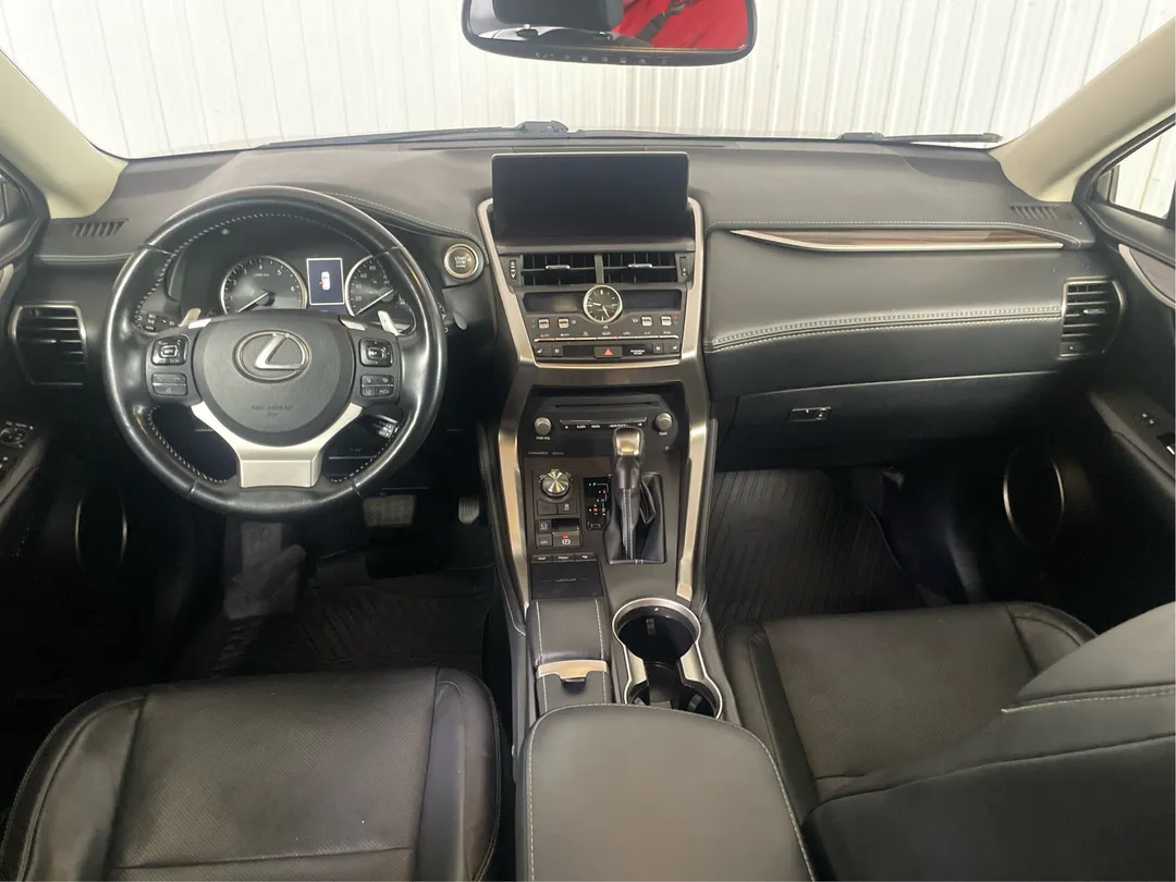 2019 Lexus NX — photo 4