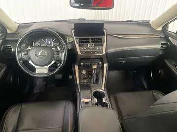 2019 Lexus NX - image 4