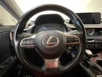 2021 Lexus RX - image 25