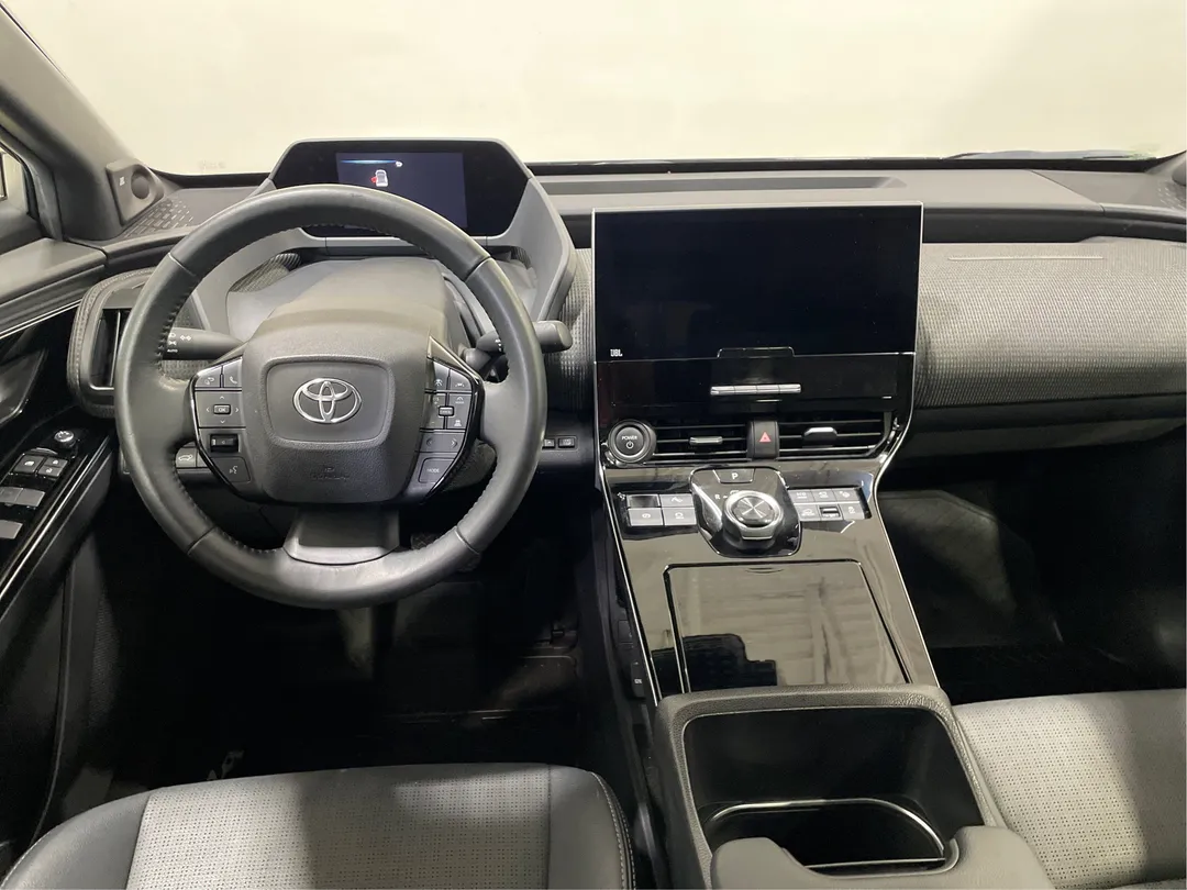 2023 Toyota BZ4X — photo 3