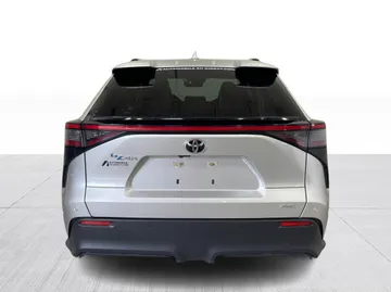 2023 Toyota BZ4X - image 12