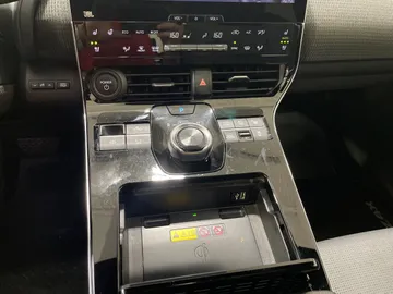 2023 Toyota BZ4X - image 21