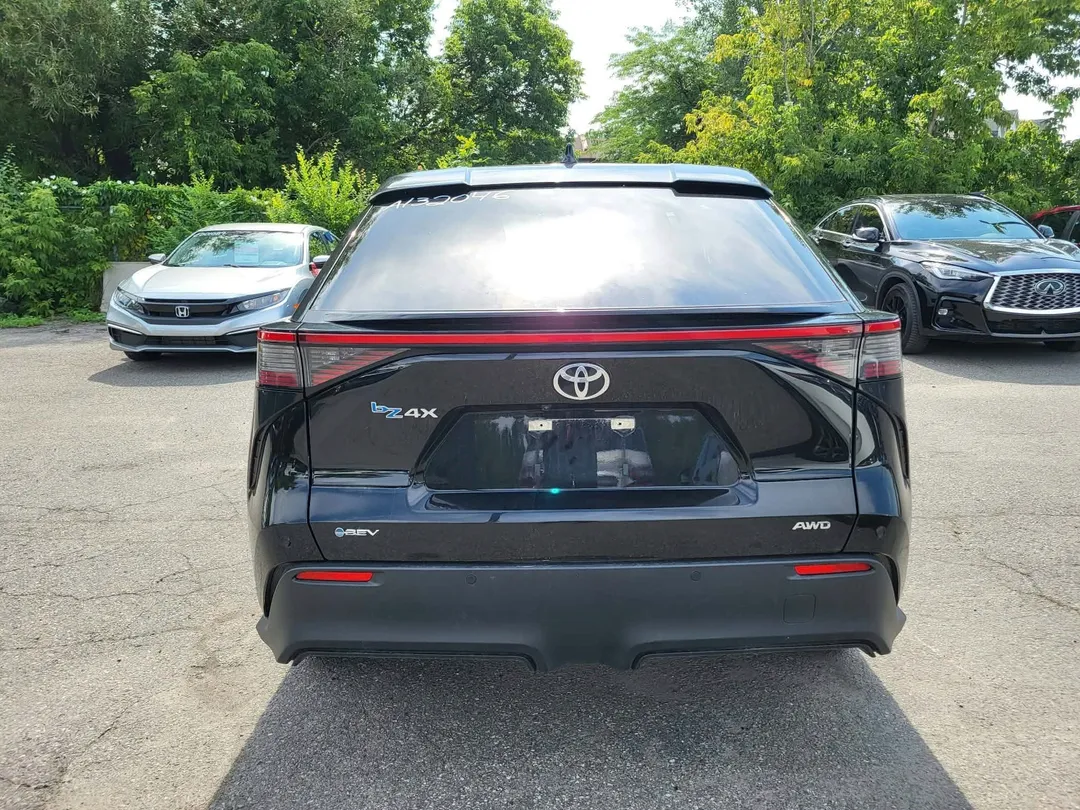 2024 Toyota BZ4X — photo 4