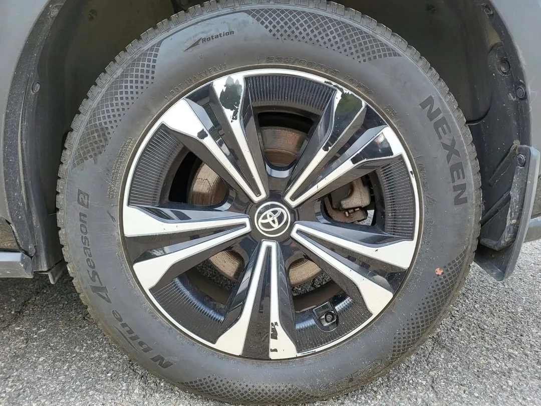 2024 Toyota BZ4X — photo 6