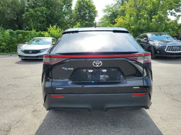 2024 Toyota BZ4X - image 4