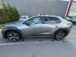 2024 Toyota BZ4X - image 4