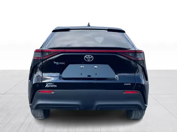 2024 Toyota BZ4X - image 12