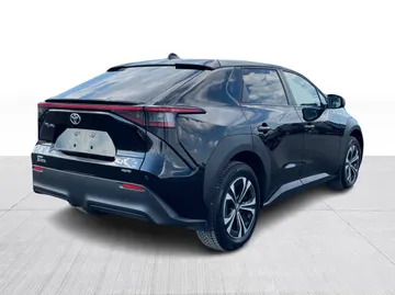 2024 Toyota BZ4X - image 14