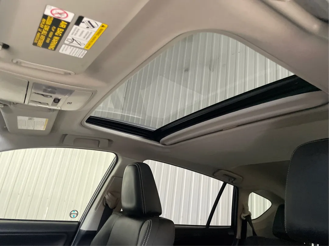 2017 Toyota RAV4 Hybrid — photo 5