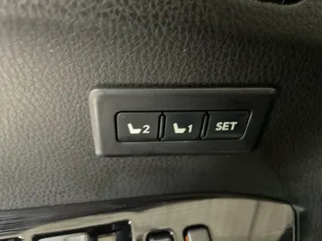 2017 Toyota RAV4 Hybrid - image 21