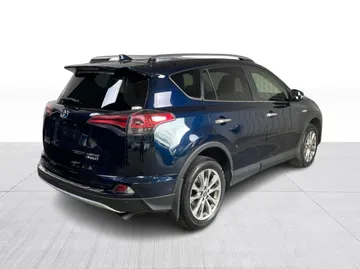 2017 Toyota RAV4 Hybrid - image 14