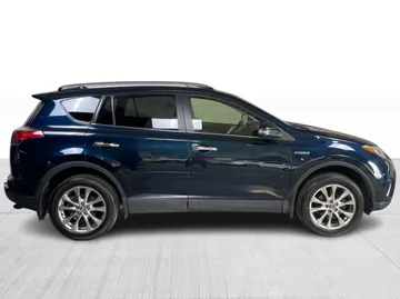 2017 Toyota RAV4 Hybrid - image 2