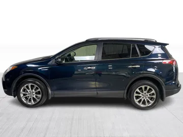 2017 Toyota RAV4 Hybrid - image 10