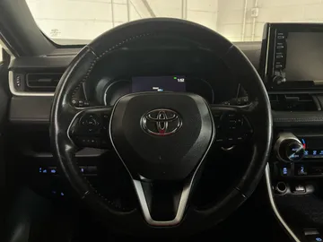 2021 Toyota RAV4 Prime - image 18
