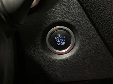 2022 Toyota Corolla - image 22