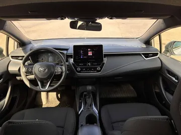 2024 Toyota Corolla - image 8